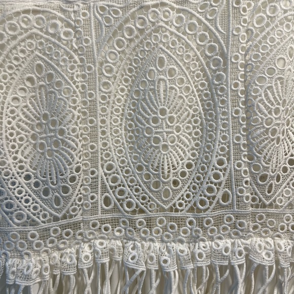 Alexis Juliana Embroidered Lace Frill Top Size M - Picture 7 of 10